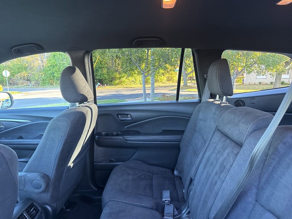 Certified 2022 Honda Pilot Sport image 19