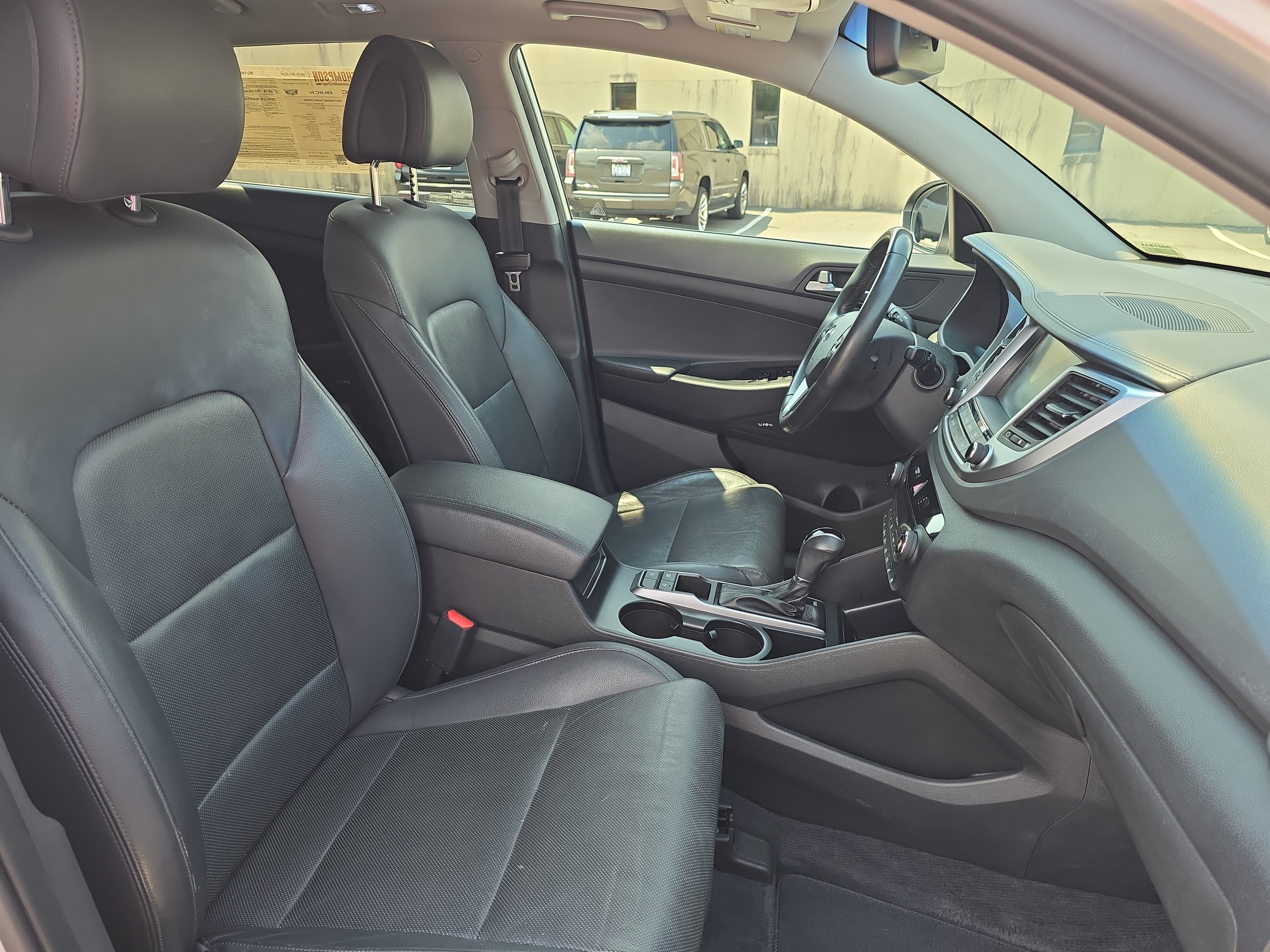 Used 2017 Hyundai Tucson Limited w/ Limited Ultimate Package 03 FWD image 10
