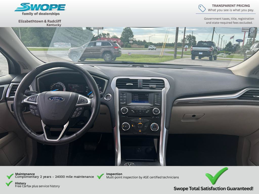 Used 2017 Ford Fusion SE FWD image 22