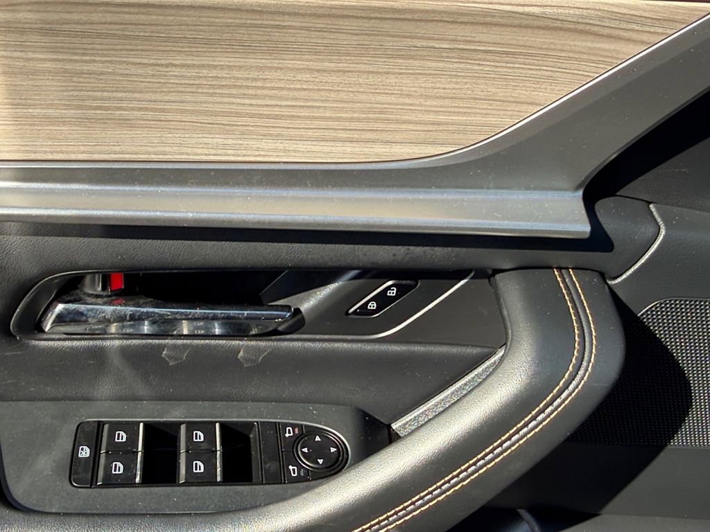 Used 2024 MAZDA CX-90 Plug-In Hybrid w/ Preferred AWD/4WD image 11