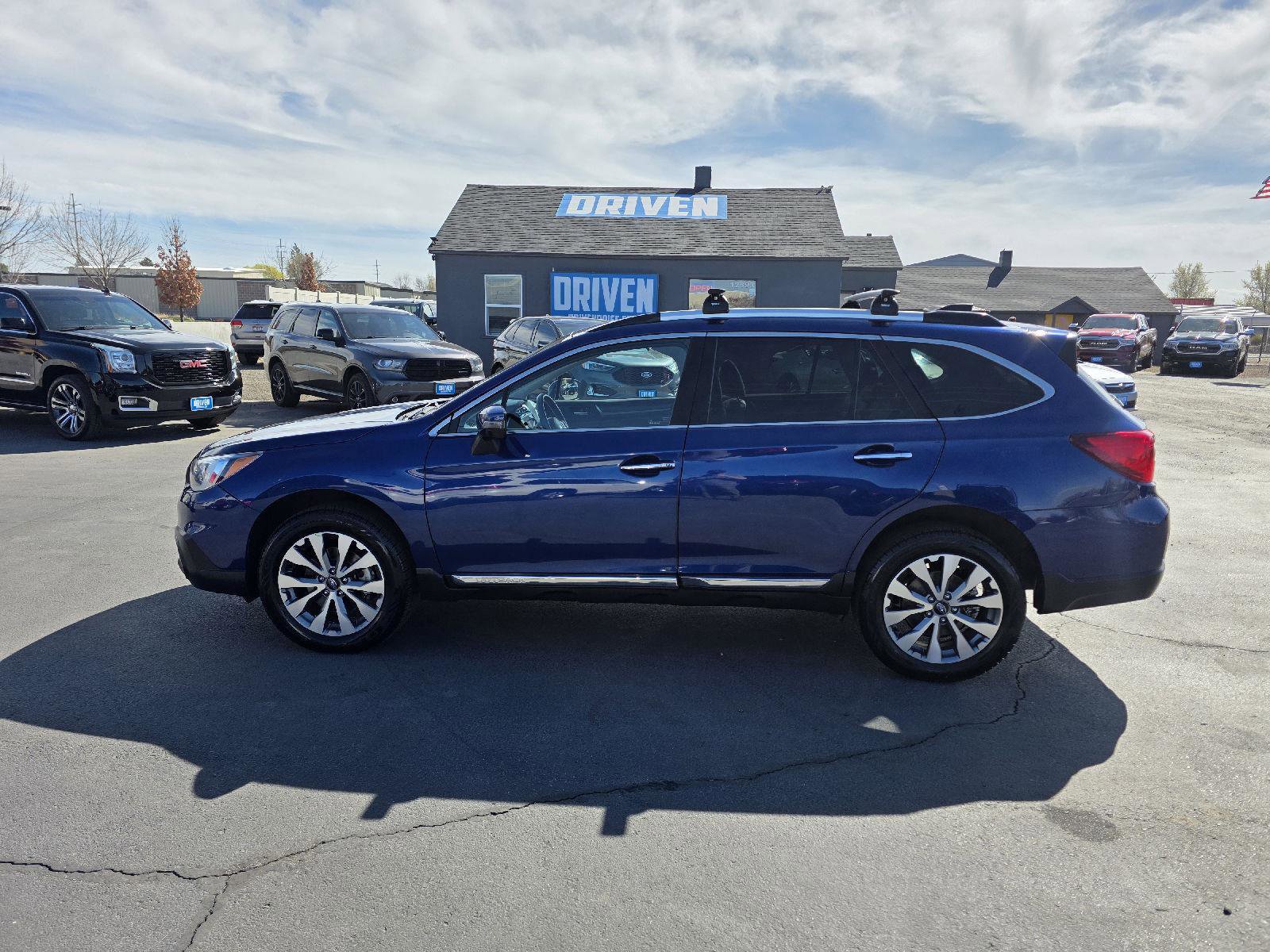 Used 2017 Subaru Outback 3.6R Touring image 8