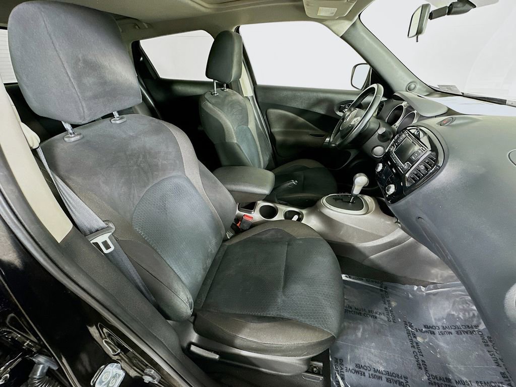 Used 2015 Nissan Juke SV image 33