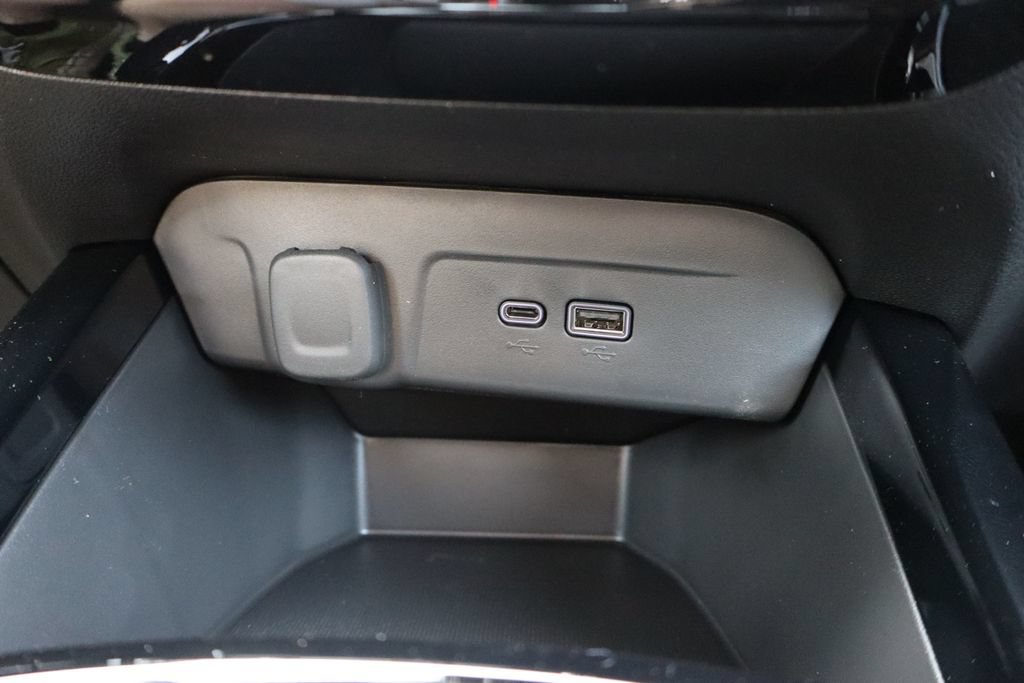 New 2026 Chevrolet Trax ACTIV FWD image 17