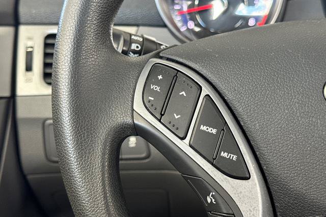 Used 2016 Hyundai Elantra SE w/ Option Group 02 FWD image 23