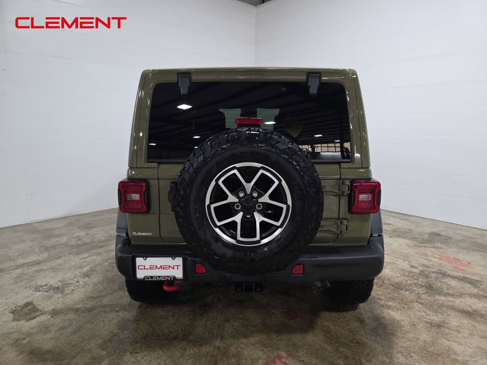 Used 2025 Jeep Wrangler Unlimited Rubicon w/ Steel Bumper Group image 7