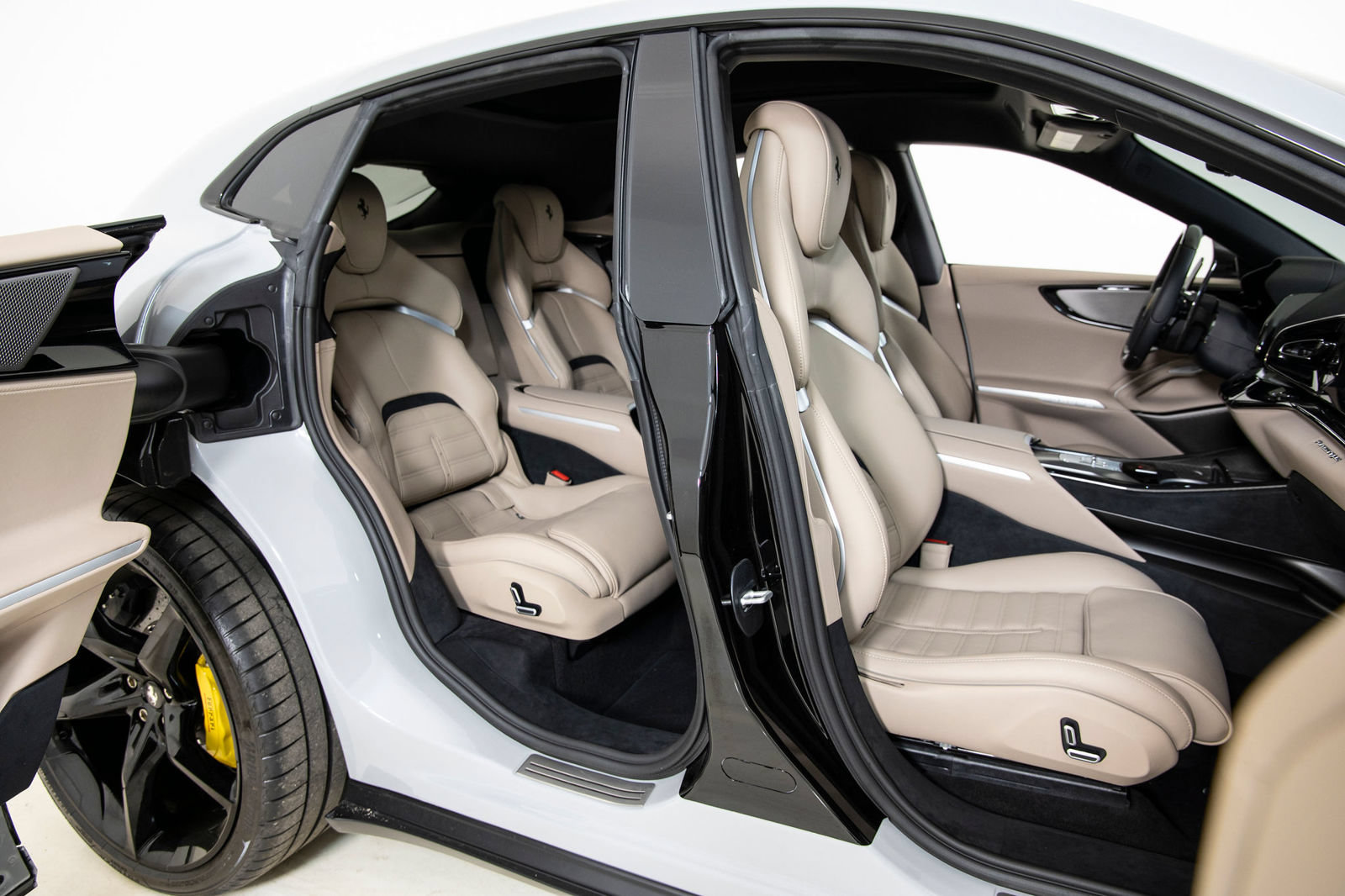 Certified 2025 Ferrari Purosangue AWD/4WD image 21