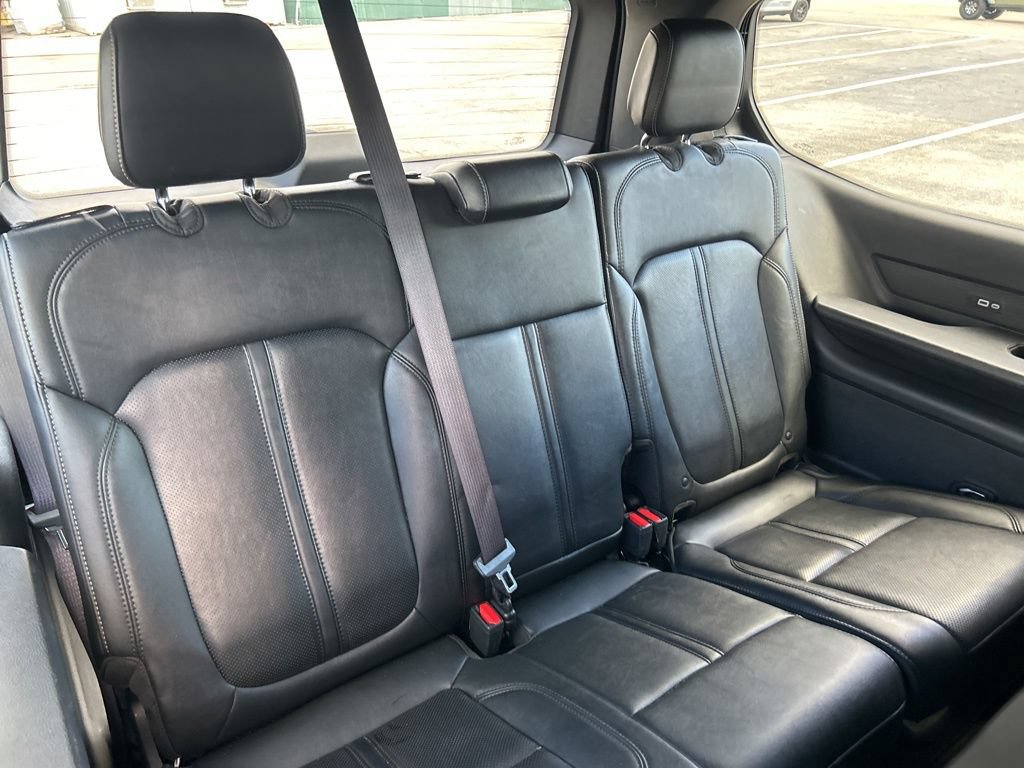 Used 2023 Jeep Wagoneer Series III w/ Preferred Equipment Group RWD image 25