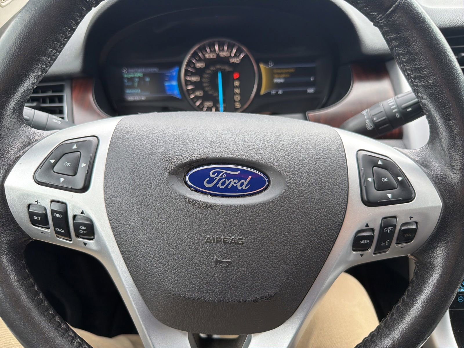 Used 2014 Ford Edge Limited AWD/4WD image 13