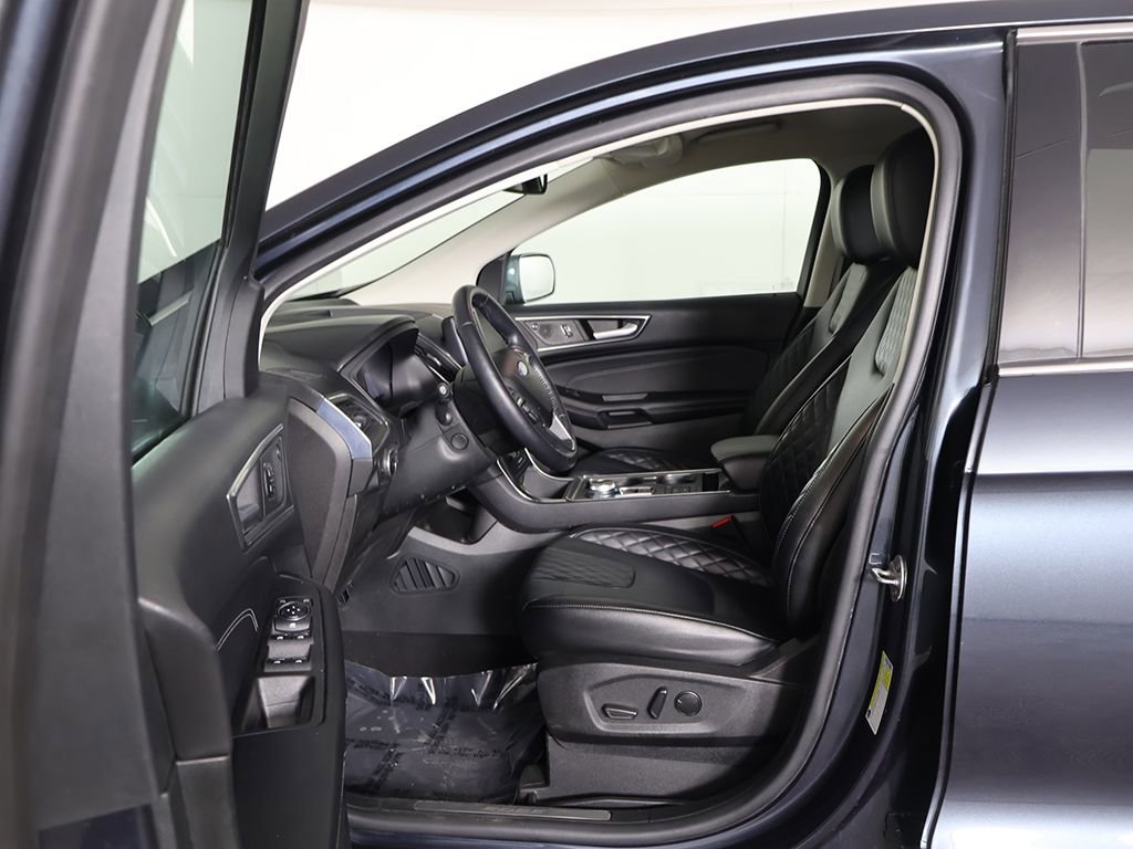 Used 2023 Ford Edge Titanium w/ Equipment Group 301A image 30