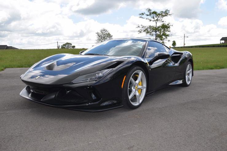 Used 2022 Ferrari F8 Tributo image 1