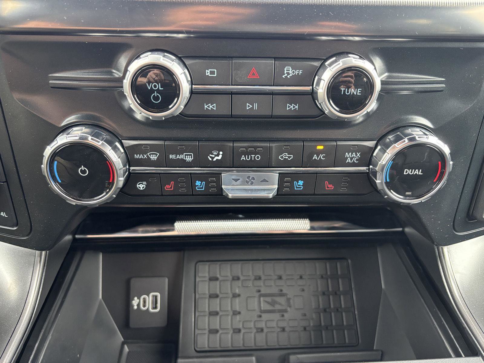 New 2025 Ford F150 Lariat w/ Equipment Group 502A High image 23