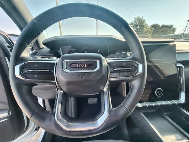 Certified 2025 GMC Acadia Elevation FWD image 11