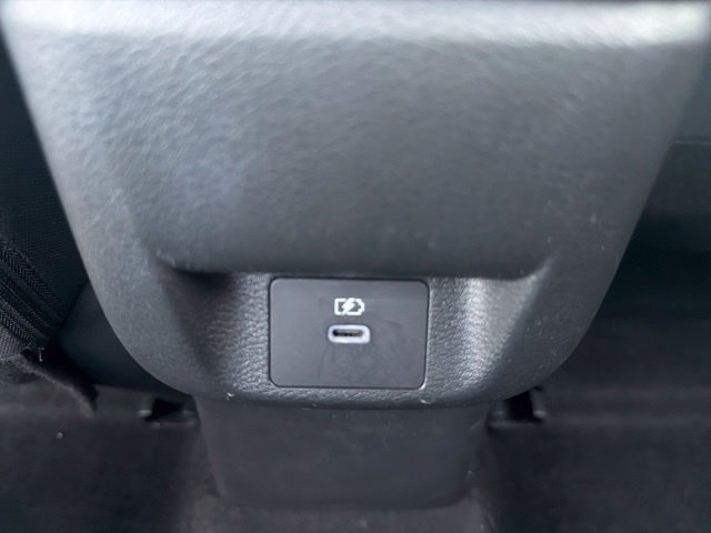 Used 2024 Nissan Versa SR FWD image 16
