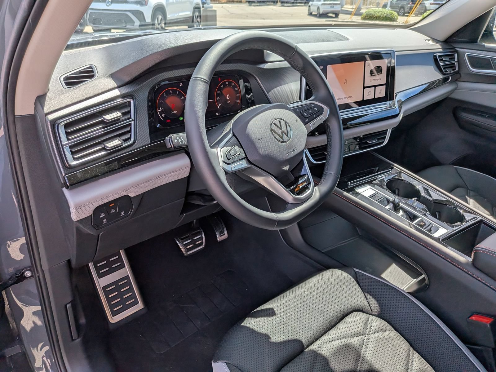 New 2026 Volkswagen Atlas Peak Edition AWD/4WD image 11