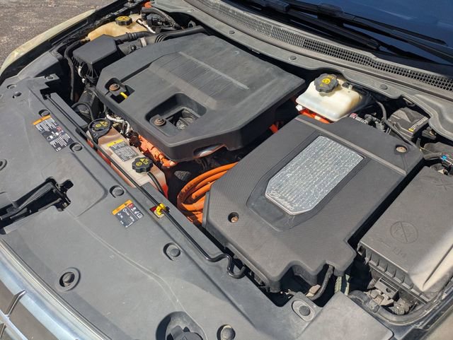 Used 2014 Cadillac ELR w/ Luxury Package image 28