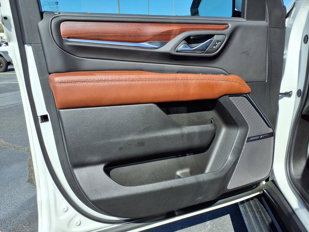 Used 2024 GMC Yukon XL Denali Ultimate image 4