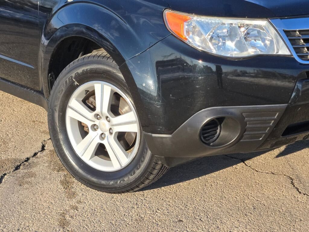 Used 2010 Subaru Forester 2.5X image 3