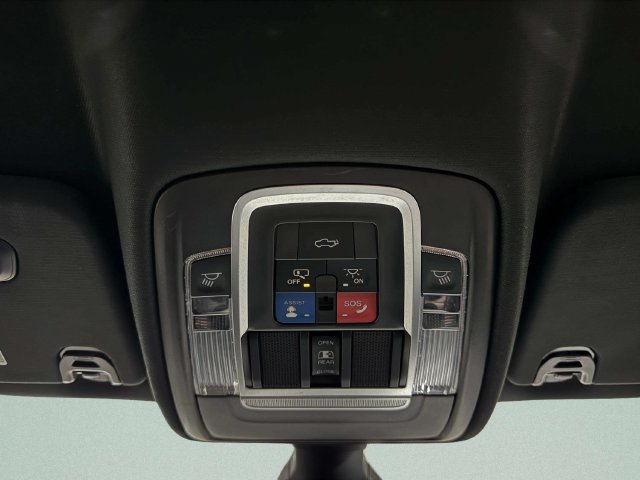 Used 2020 RAM 1500 Laramie w/ Sport Appearance Package AWD/4WD image 21