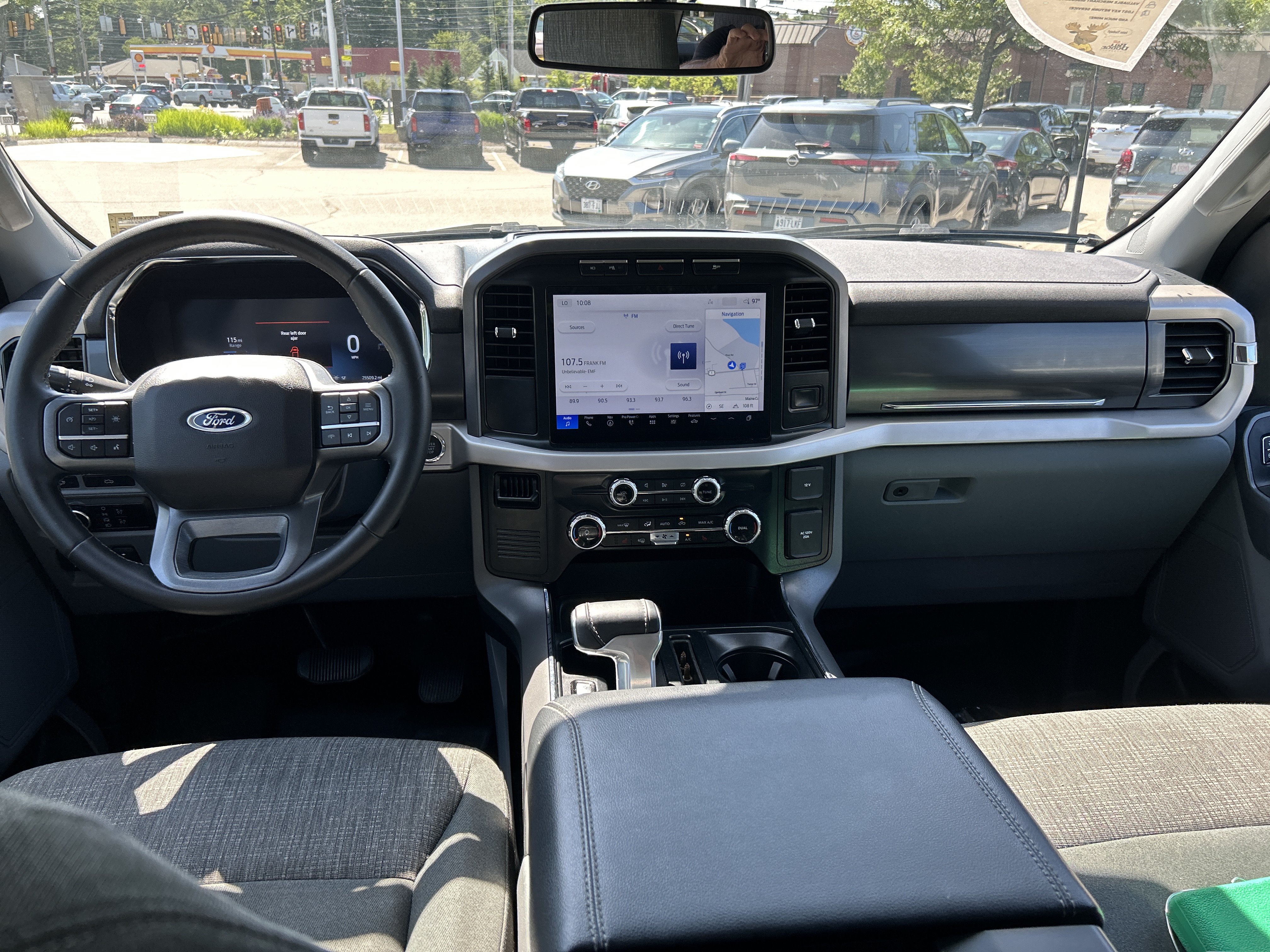 Used 2023 Ford F150 Lightning XLT AWD/4WD image 18