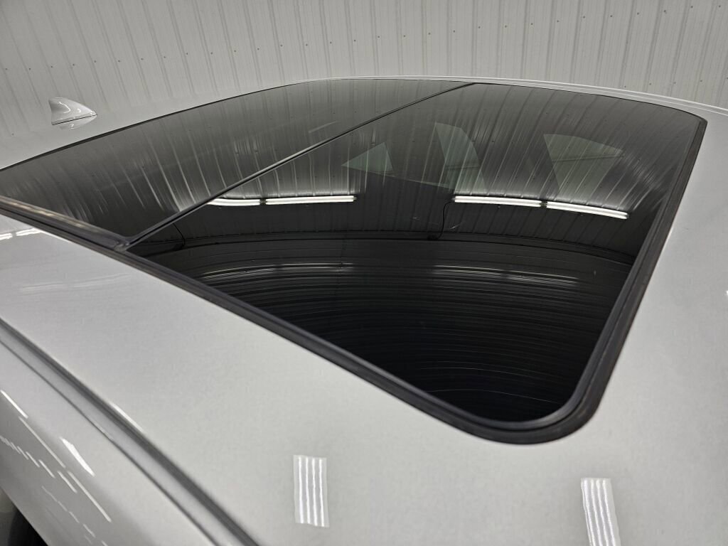 Used 2019 Buick LaCrosse Premium w/ Driver Confidence Package II image 18