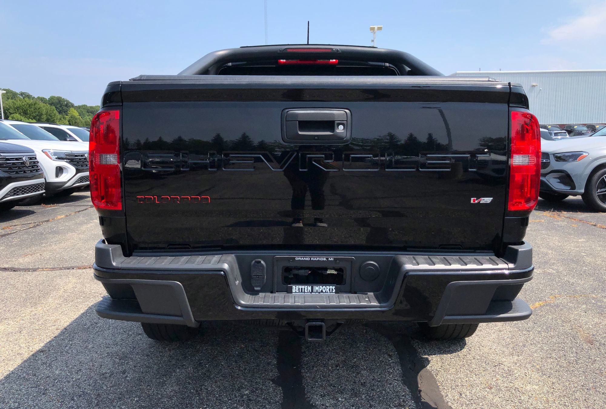 Used 2022 Chevrolet Colorado LT w/ Redline Special Edition image 5