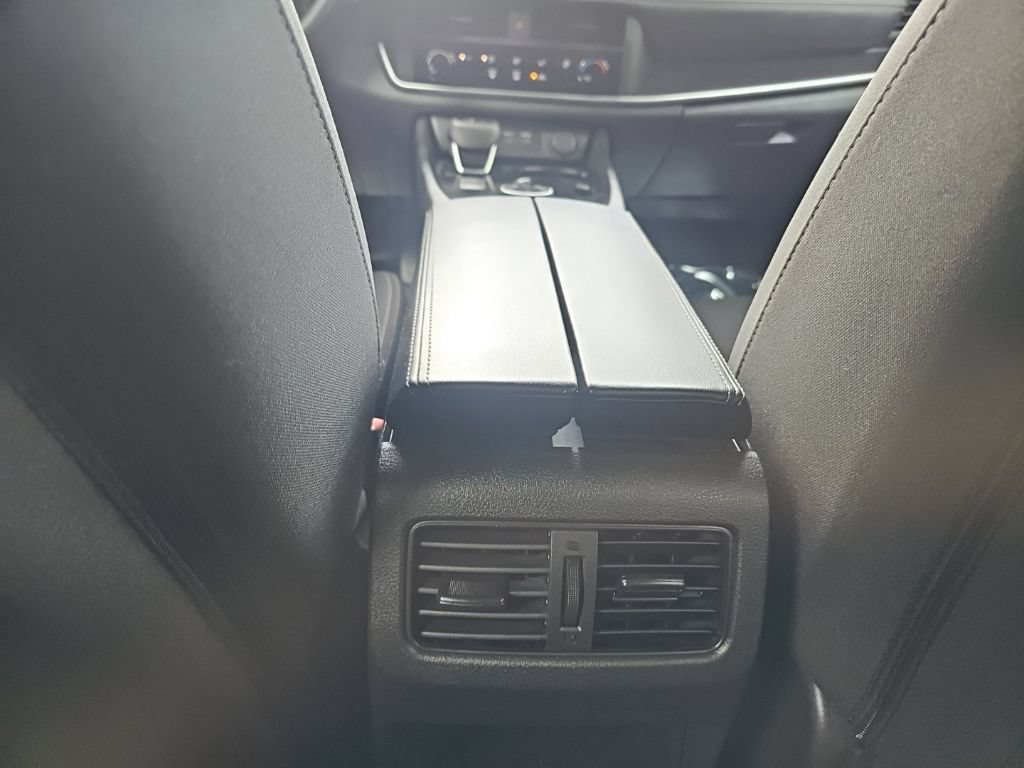 Used 2024 Nissan Rogue S AWD/4WD image 35