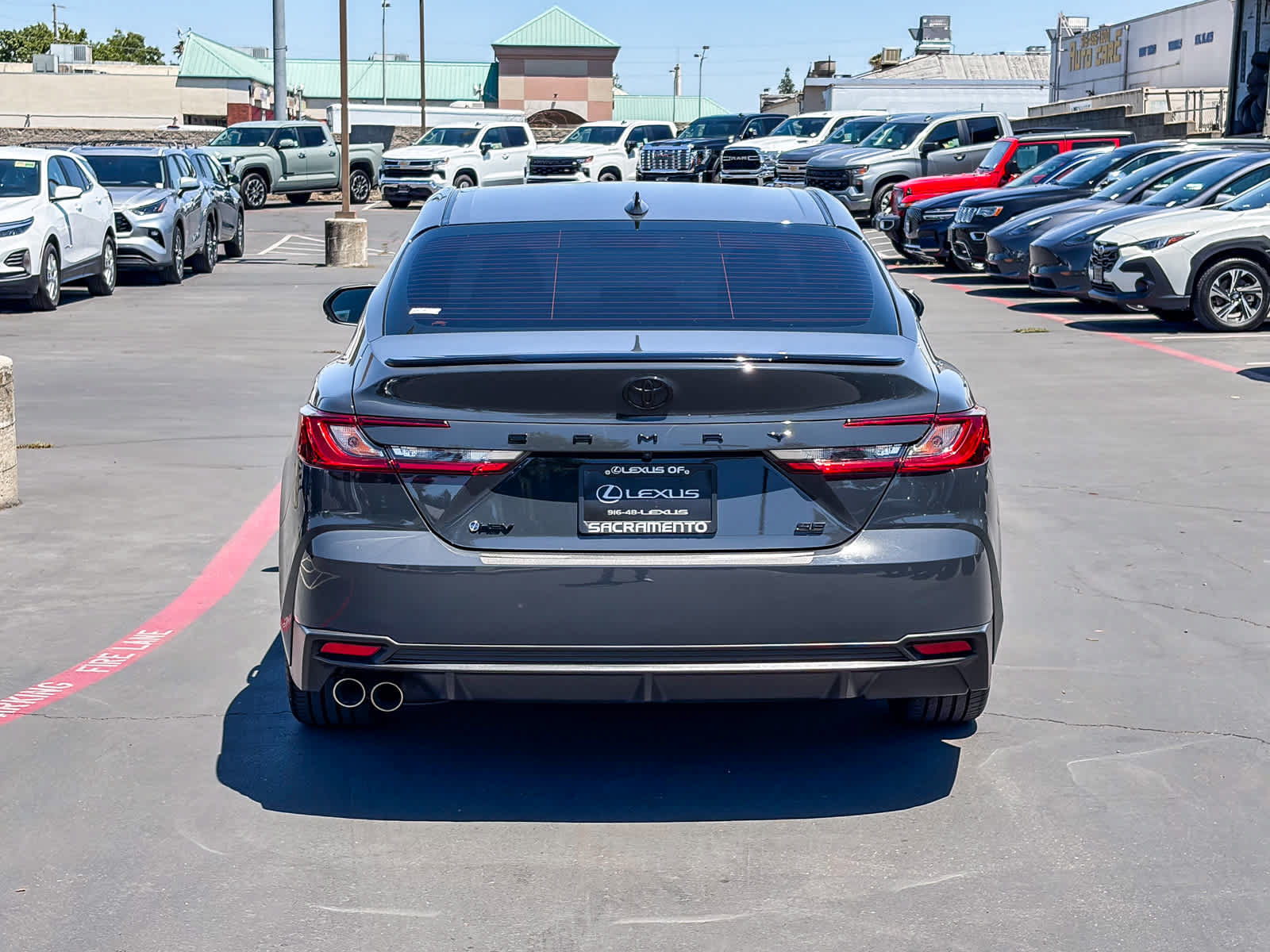 Used 2025 Toyota Camry SE w/ Convenience Package FWD image 3