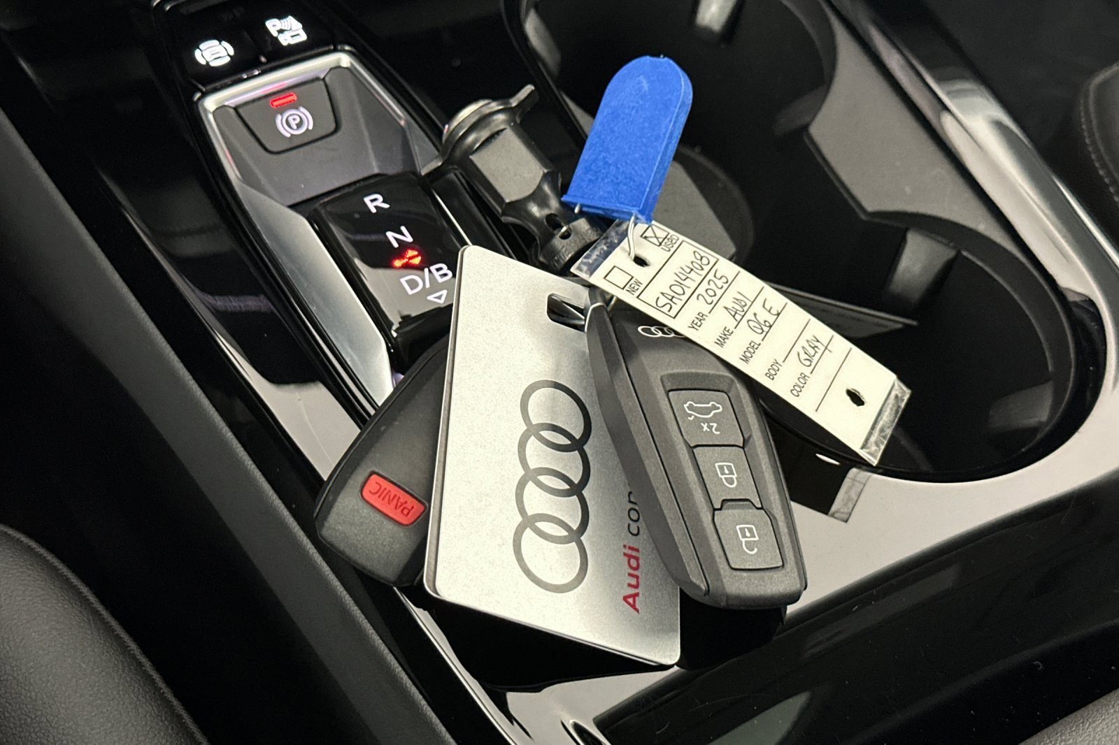 Used 2025 Audi Q6 e-tron Premium w/ Convenience Package image 25