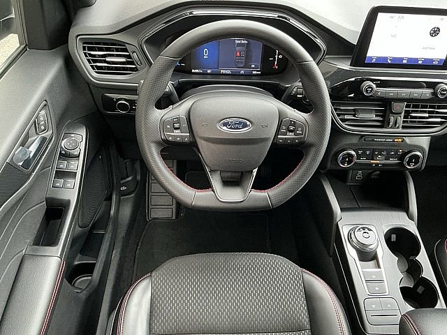 Used 2025 Ford Escape ST-Line image 5