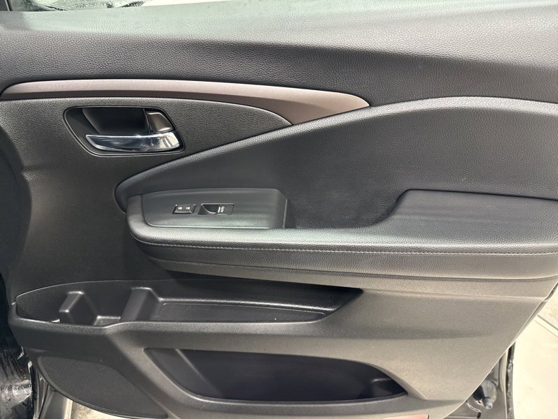 Used 2022 Honda Pilot Special Edition image 17