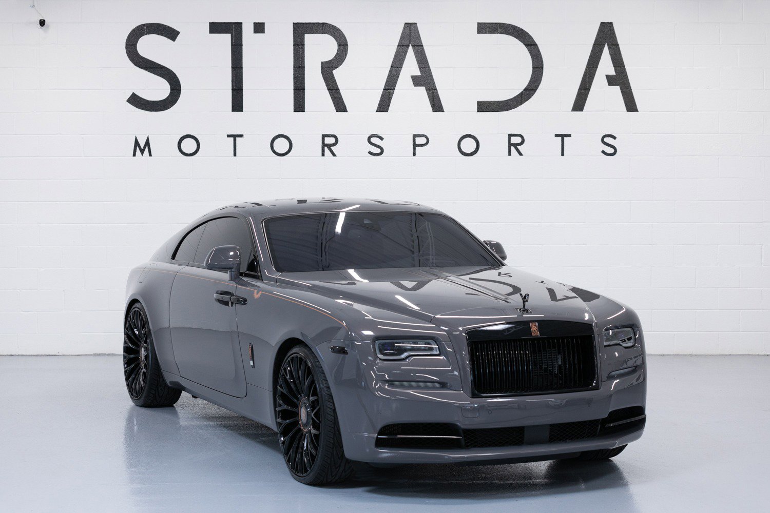 Used 2018 Rolls-Royce Wraith RWD image 1