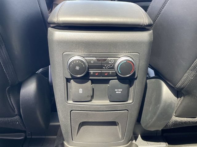 Used 2022 Ford Explorer Platinum w/ Equipment Group 601A AWD/4WD image 21
