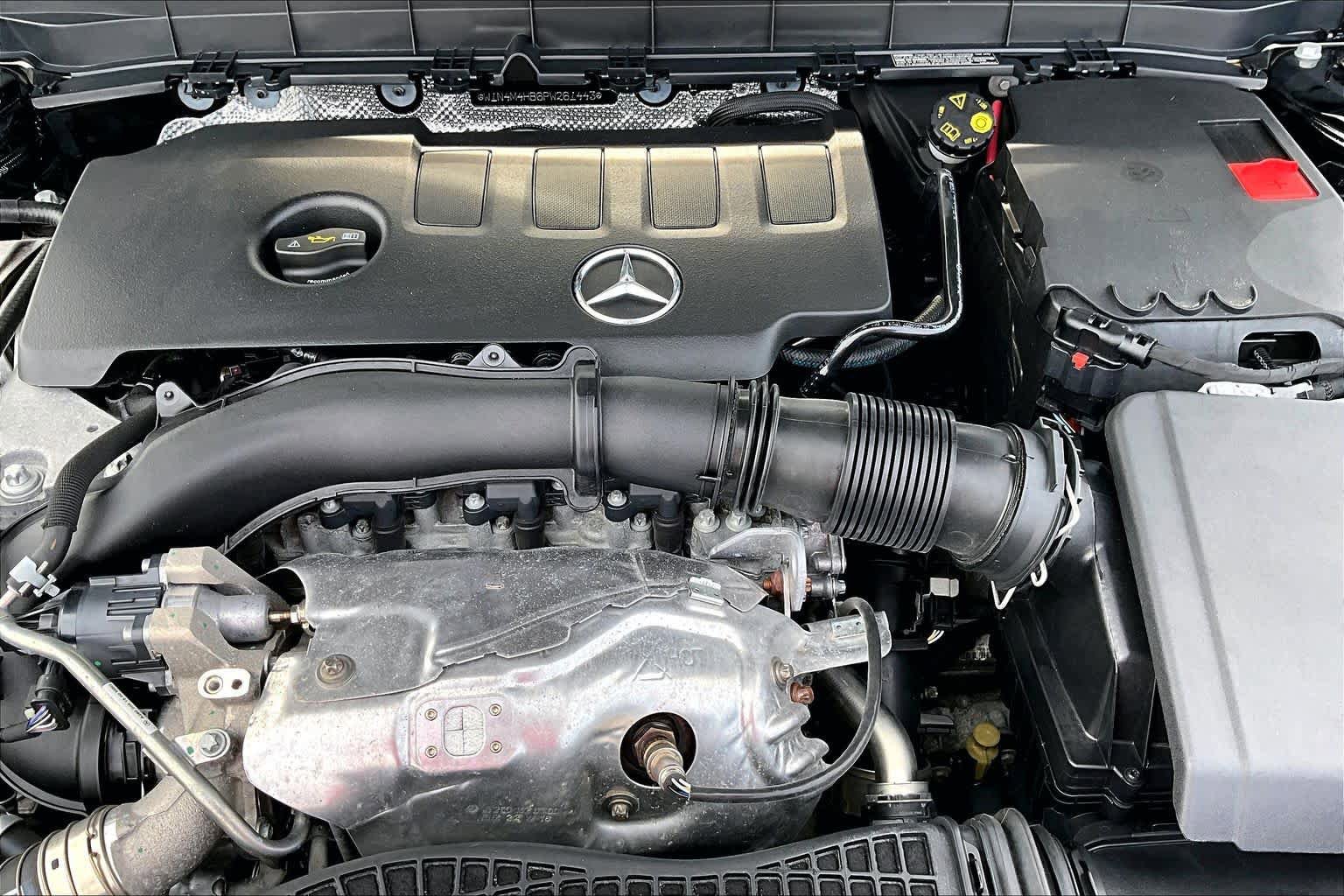 Certified 2023 Mercedes-Benz GLB 250 4MATIC image 33