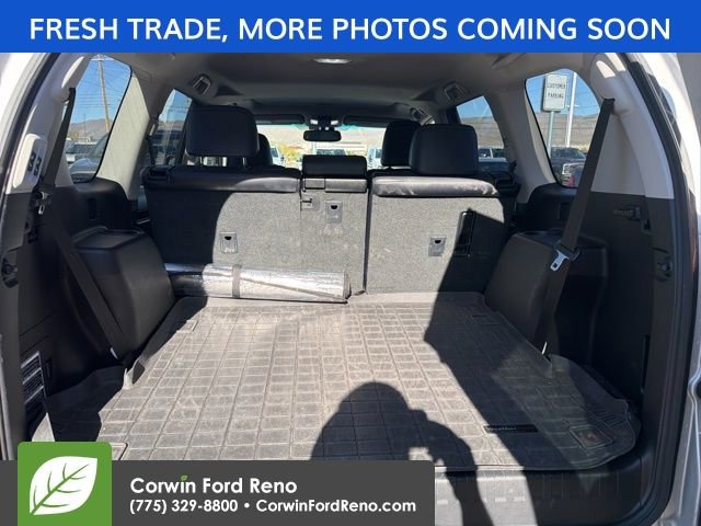 Used 2013 Lexus GX 460 w/ Convenience Pkg image 14