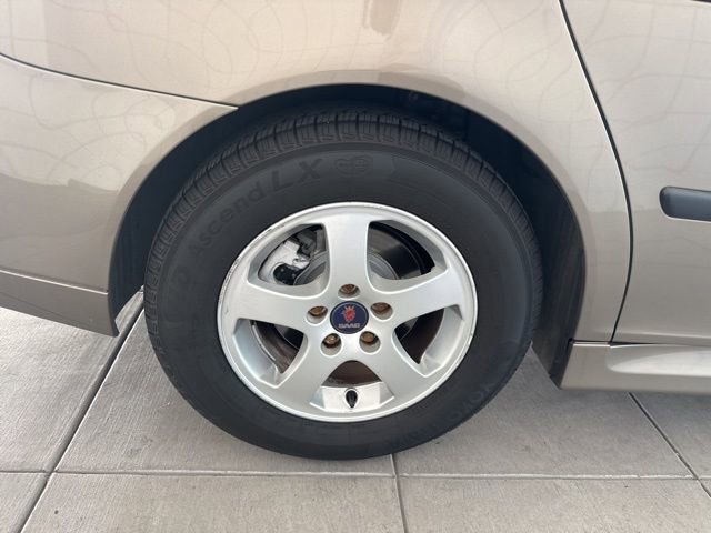 Used 2004 Saab 9-3 Linear image 9