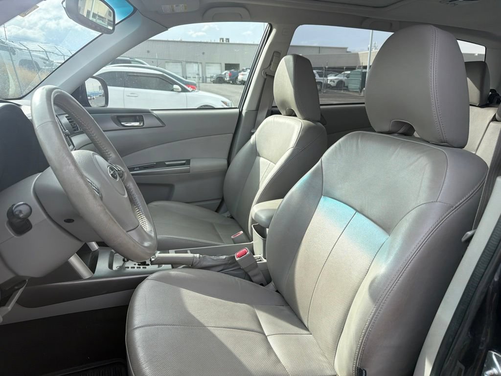 Used 2011 Subaru Forester 2.5X Limited AWD/4WD image 6