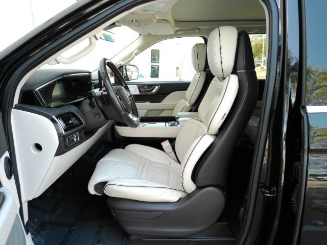 Used 2022 Lincoln Navigator Black Label AWD/4WD image 17