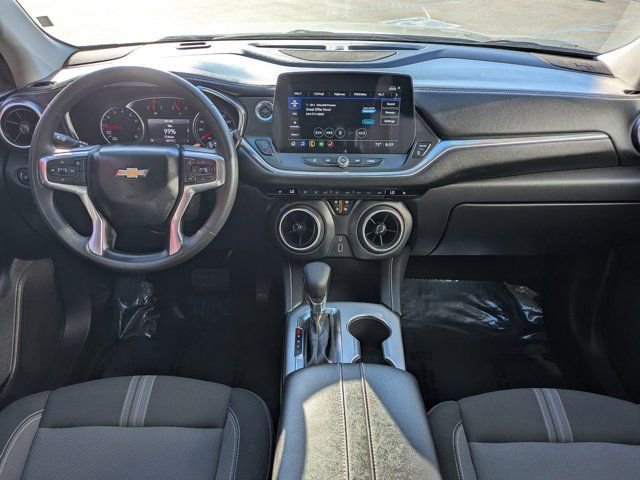 Used 2025 Chevrolet Blazer LT image 15