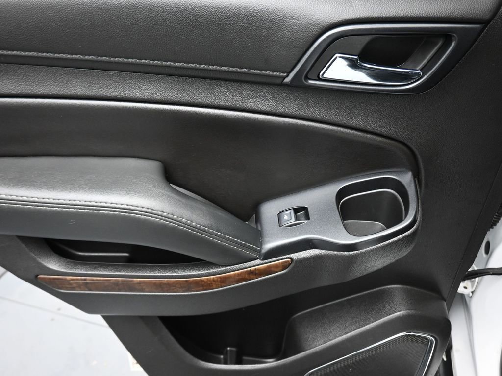 Used 2019 Chevrolet Tahoe LT w/ Luxury Package image 29