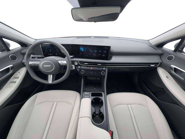 New 2026 Hyundai Sonata SEL AWD/4WD image 13
