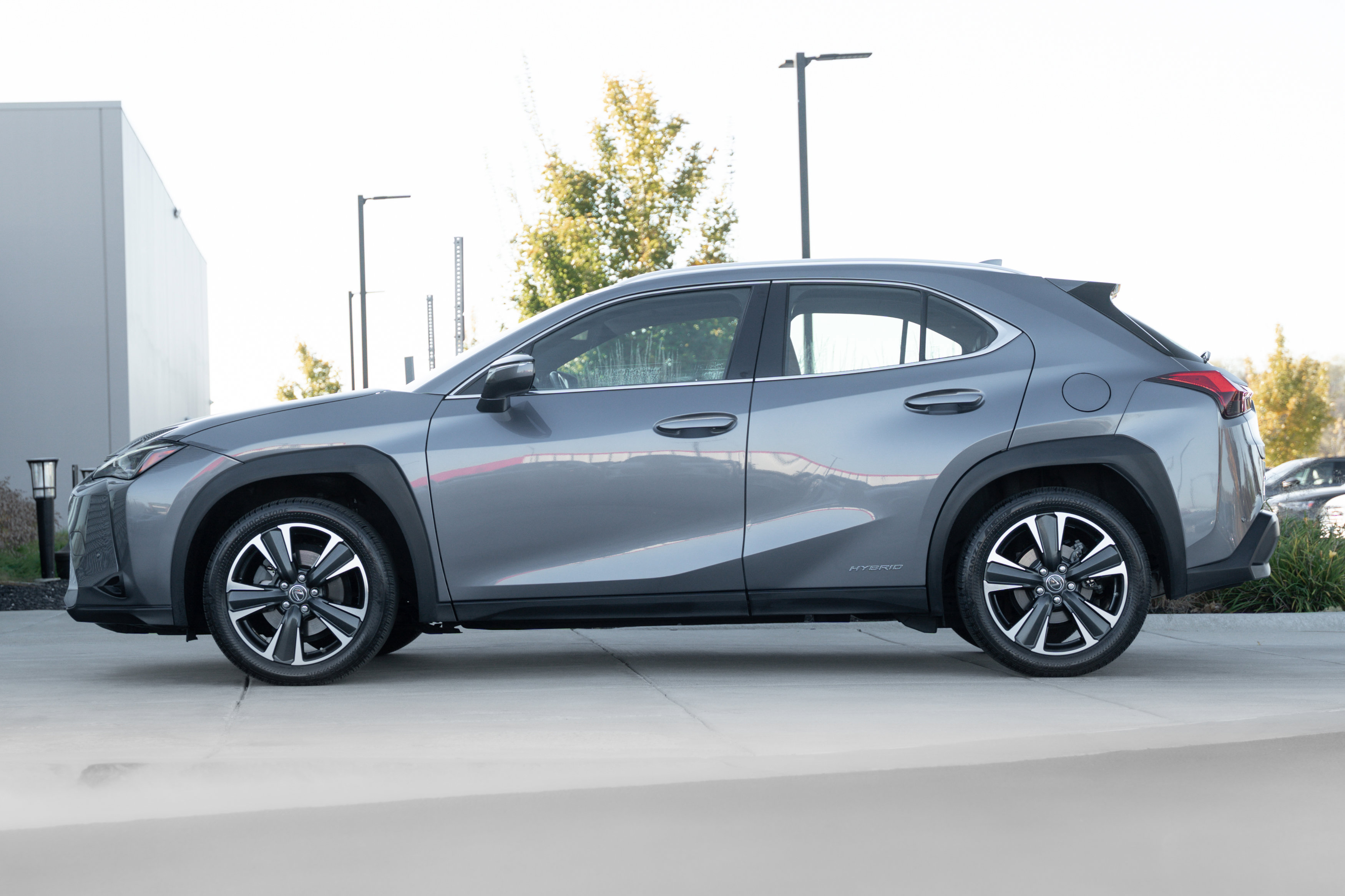 Used 2020 Lexus UX 250h w/ Premium Package image 6