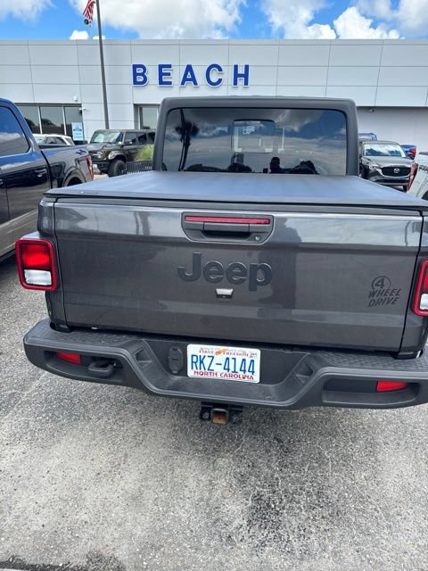 Used 2023 Jeep Gladiator Sport AWD/4WD image 8