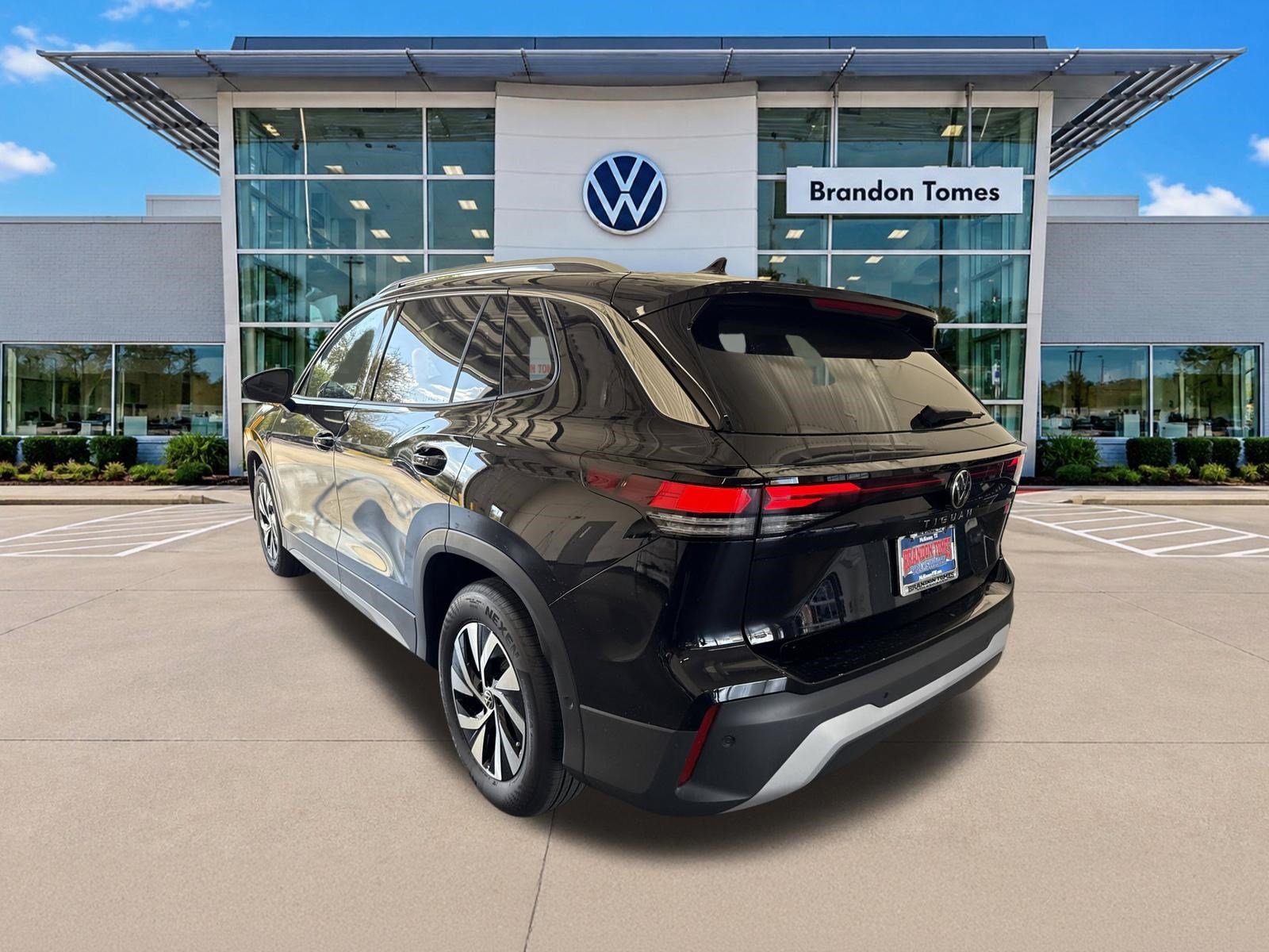 New 2026 Volkswagen Tiguan S FWD image 6