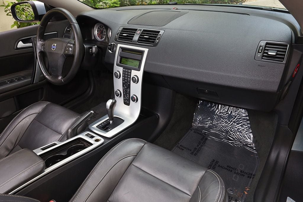 Used 2012 Volvo C70 T5 FWD image 32