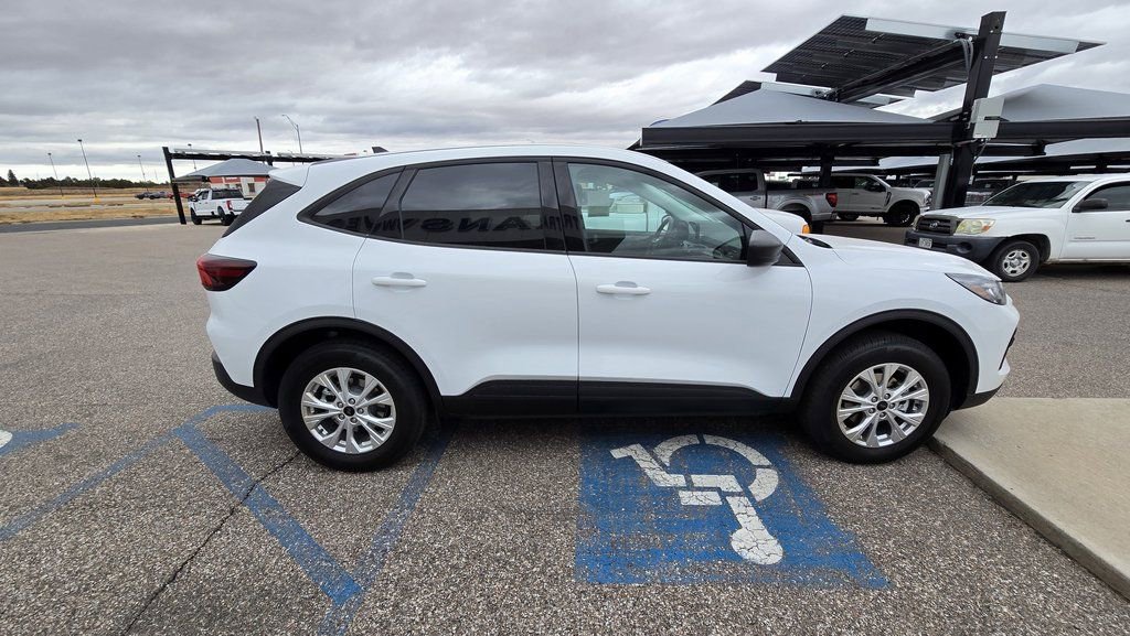 New 2026 Ford Escape Active w/ Cold Weather Package AWD/4WD image 5
