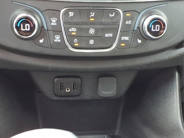 Used 2023 Chevrolet Traverse LT FWD image 19