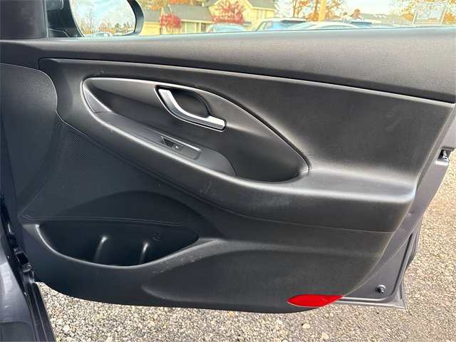 Used 2018 Hyundai Elantra GT image 23