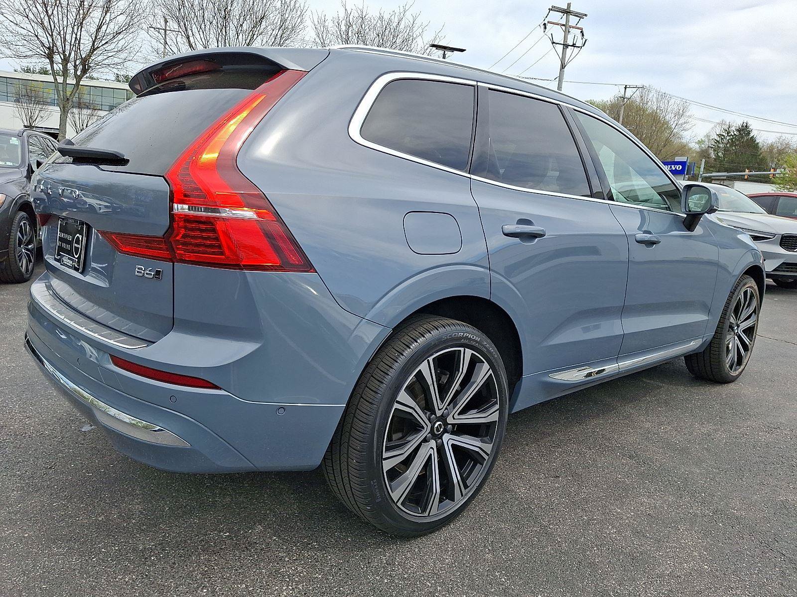 Certified 2023 Volvo XC60 B6 Ultimate w/ Protection Package Premier AWD/4WD image 6