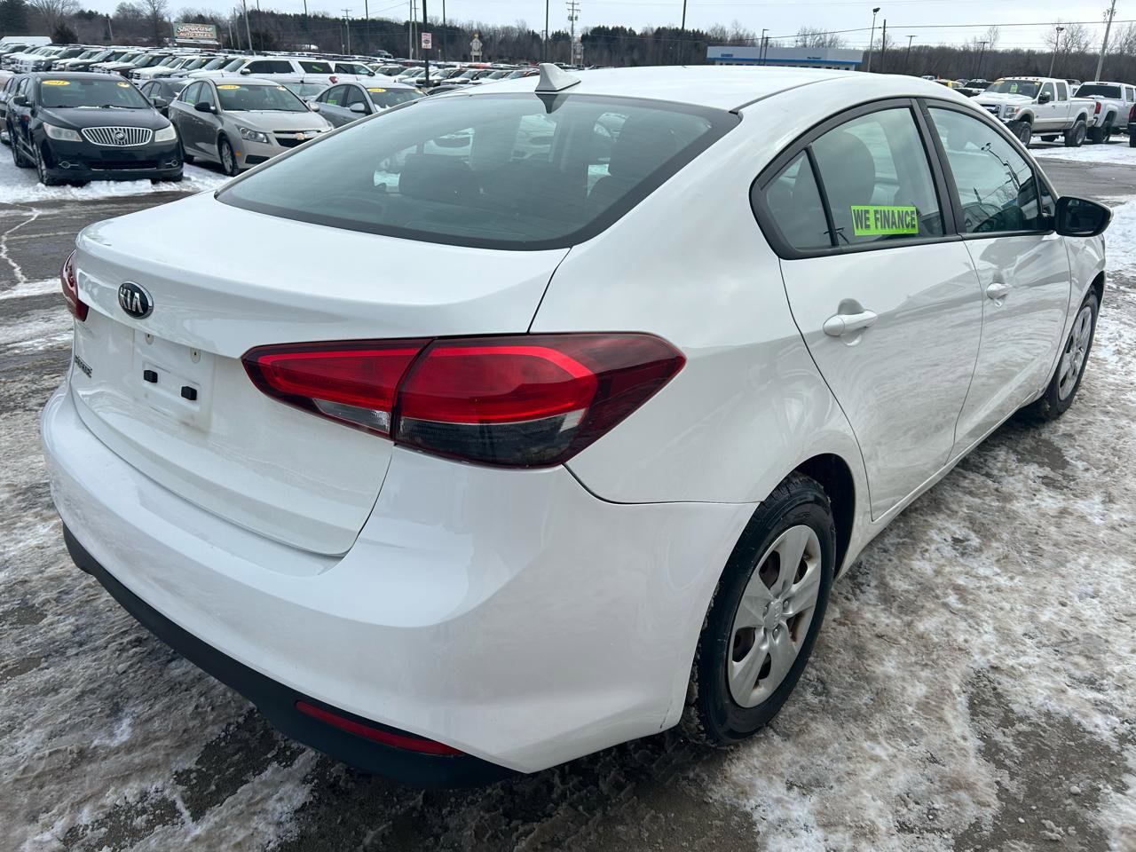 Used 2017 Kia Forte LX image 5