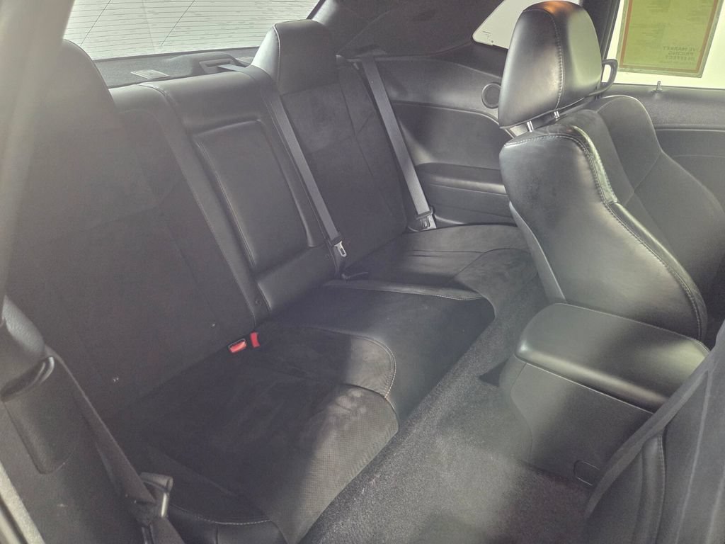 Used 2018 Dodge Challenger R/T Plus RWD image 29